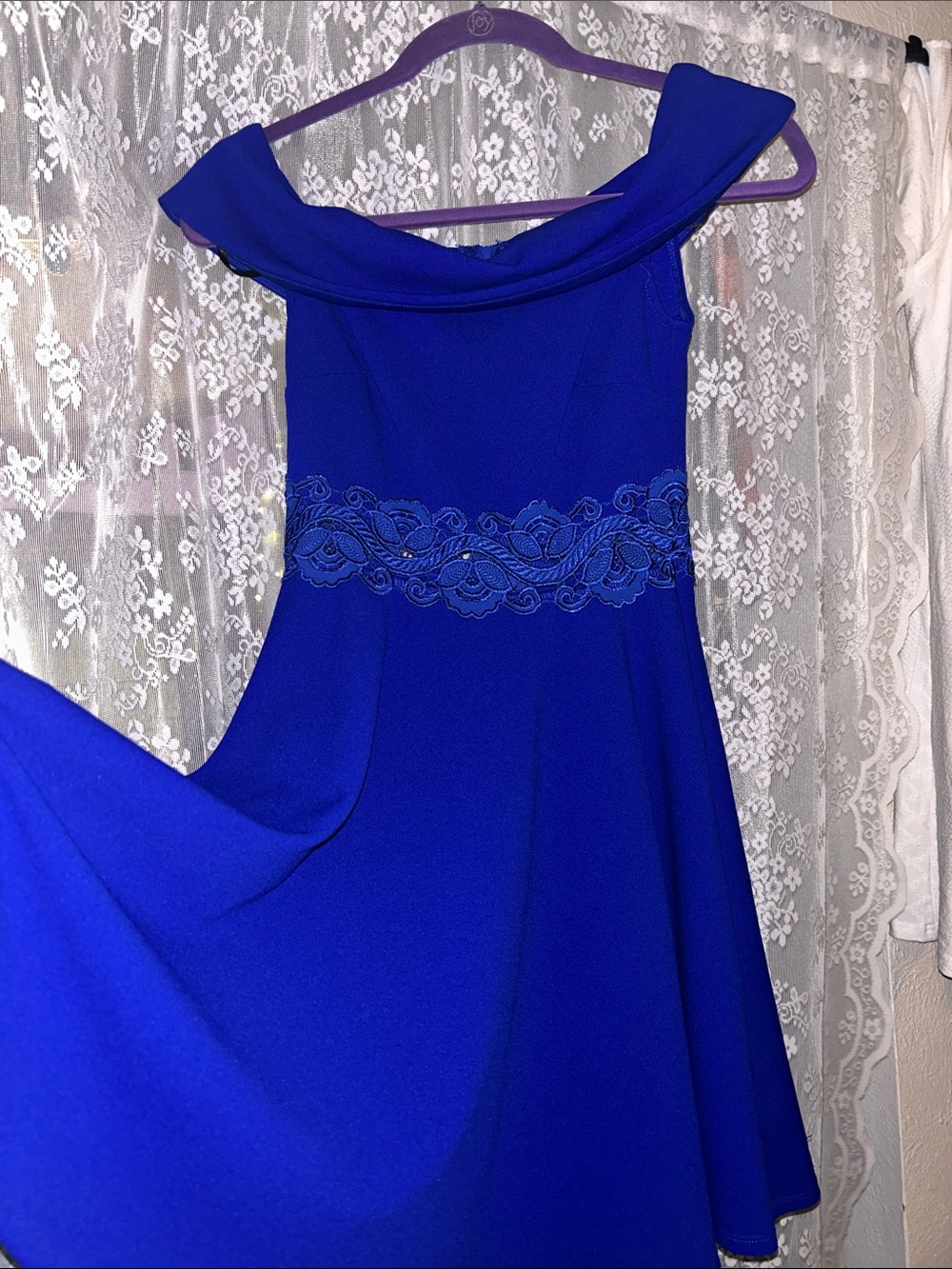 B. Smart Royal Blue Off-Shoulder Midi Dress